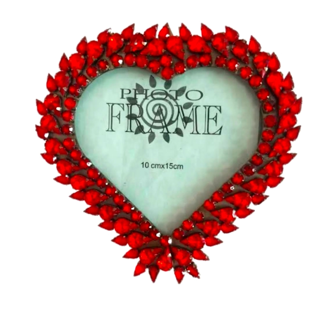 NWOT Ruby Red Heart Shaped Photo Frame